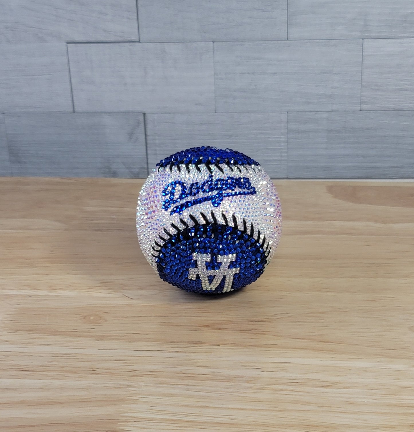 Sports Baseball & Small Slugger Bat